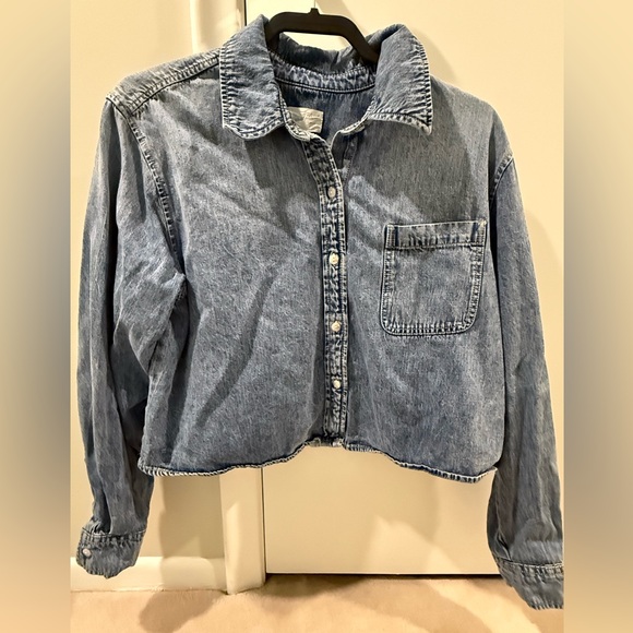 Universal Thread Tops - Universal Thread Blue Denim Button-Up Top